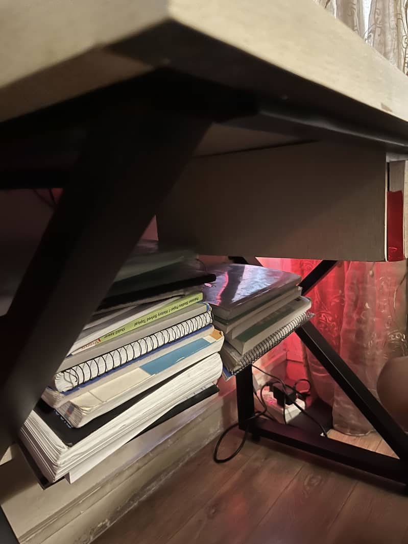 Table for office\gaming 1