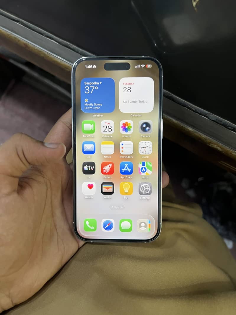 Apple iPhone 14 Pro 1