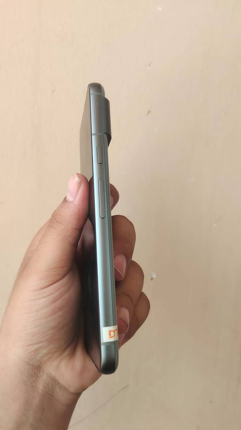 Google Pixel 8 3