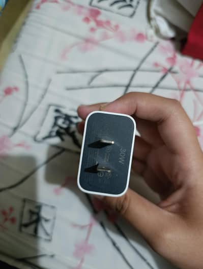 GOOGLE ORIGINAL CHARGER