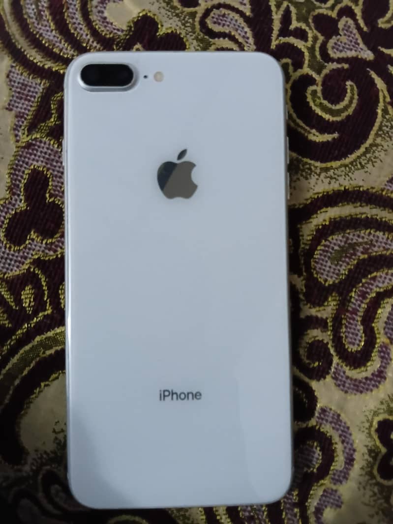 Apple iPhone 8 Plus 0