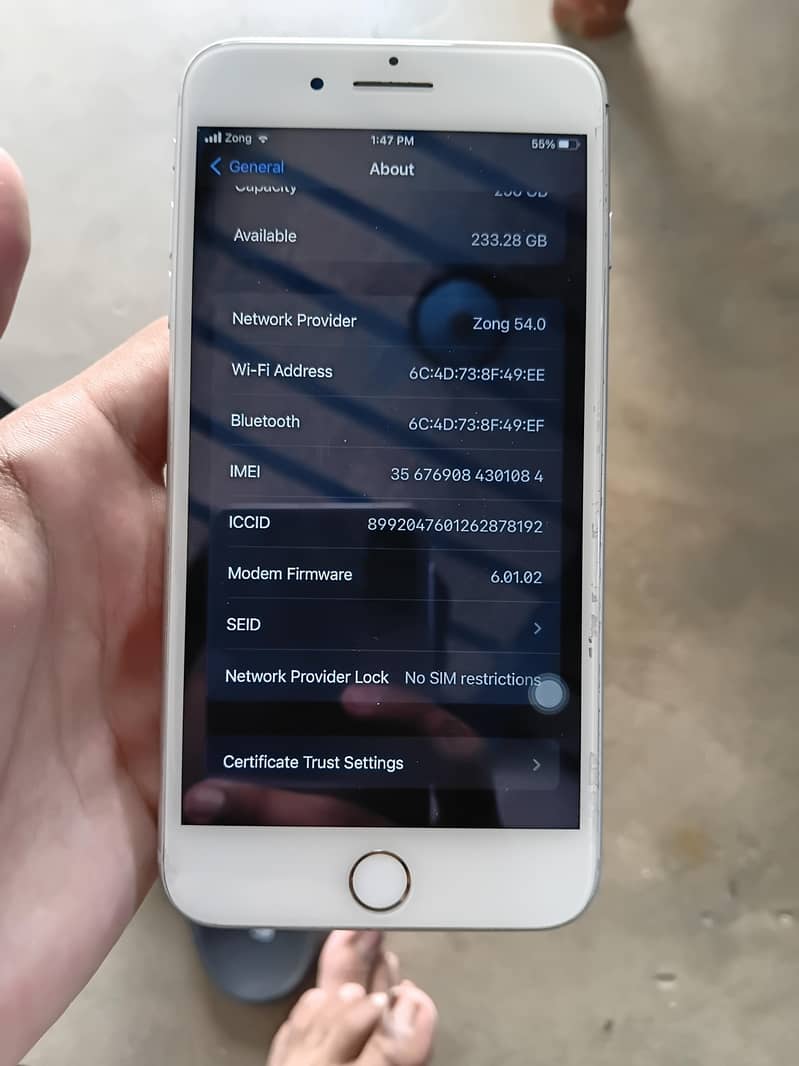 Apple iPhone 8 Plus 5