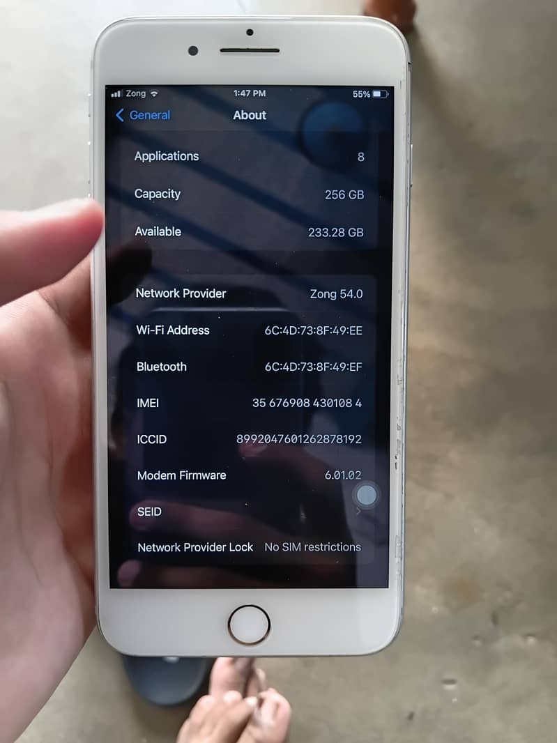 Apple iPhone 8 Plus 6