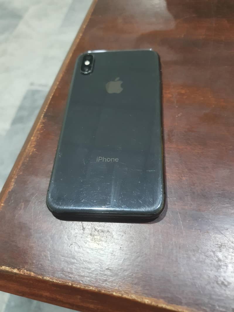 Apple iPhone X 4