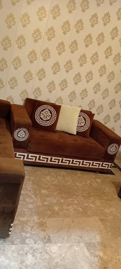1,2,3 seater Sofas set in Good condition for sale urgent