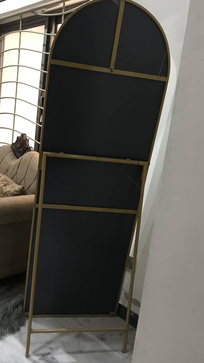 Dressing Mirrors 1