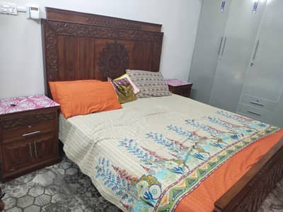 Like new king side double bed with side table and 5 seater sofa set