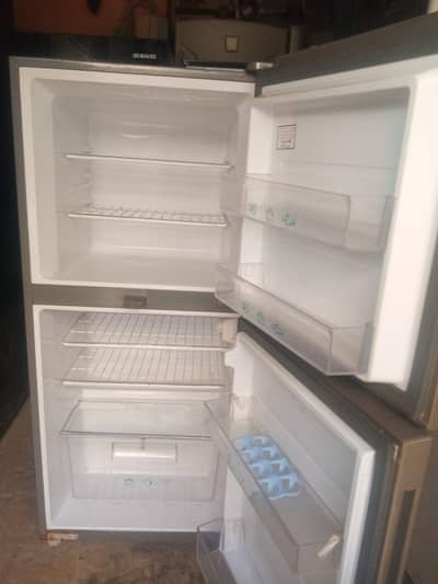Haier fridge 2 door 9qbft under warranty