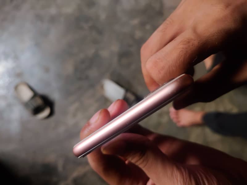 Apple iPhone 8 Plus 1