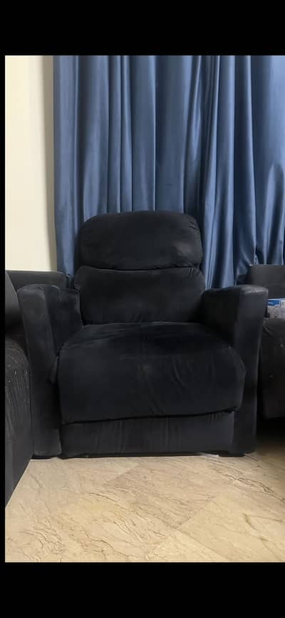 2 RECLINER FOR SALE