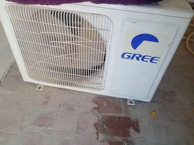 gree 1.5ton split ac urgent for sale