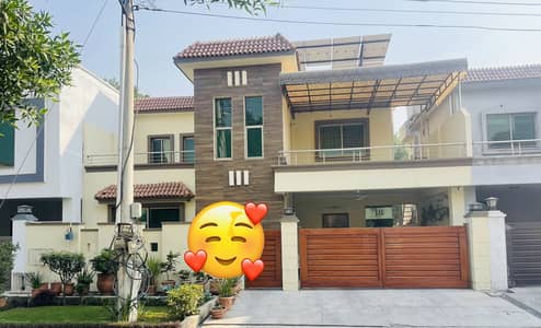 10 Marla 4 bedroom House For Sale In Askari 11 Lhr