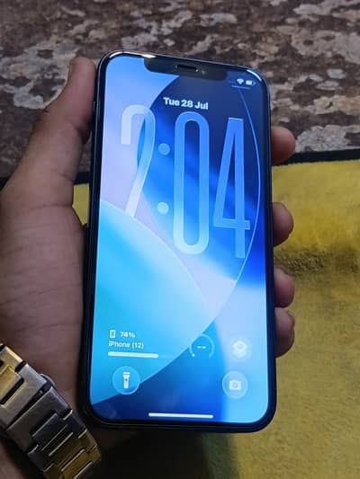 Apple iPhone 12