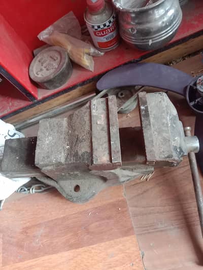 band hy use good condition