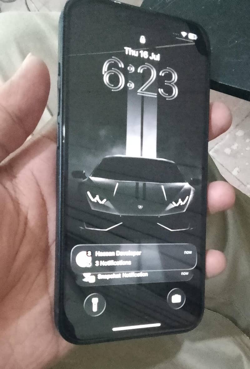 iPhone 13 jv 1