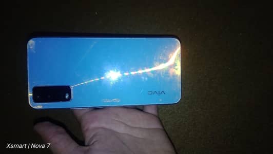 Vivo V21