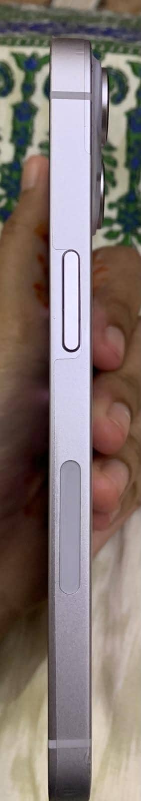 Apple iPhone 14 3