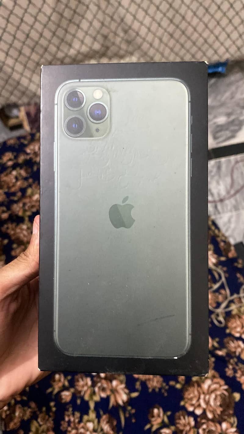Apple iPhone 11 Pro Max 7