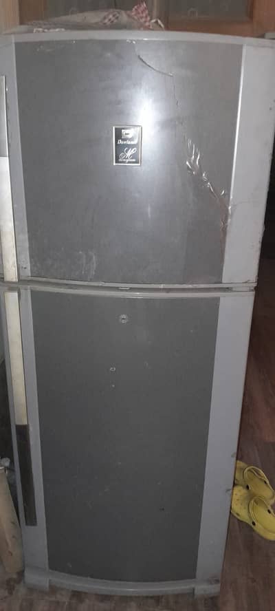 Dawlance Refrigerator is for Sale