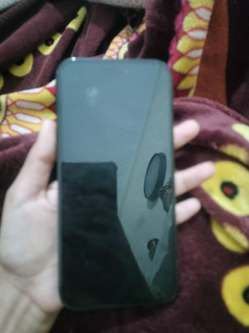 Apple iPhone 16 Plus 1