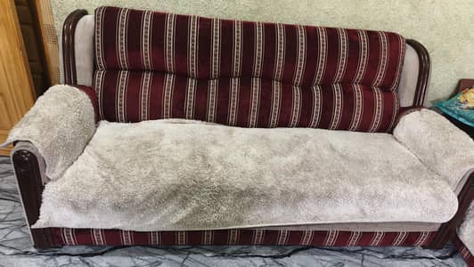 6 Seater Lahori Sofa for Sale Urgent