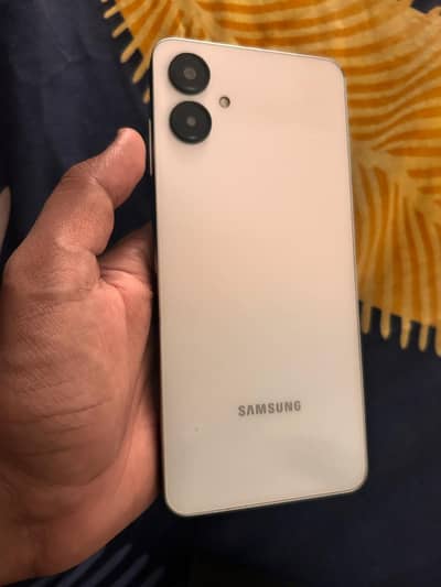 Samsung Mobile A06