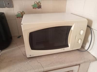 Microwave LG 20 liter Good working