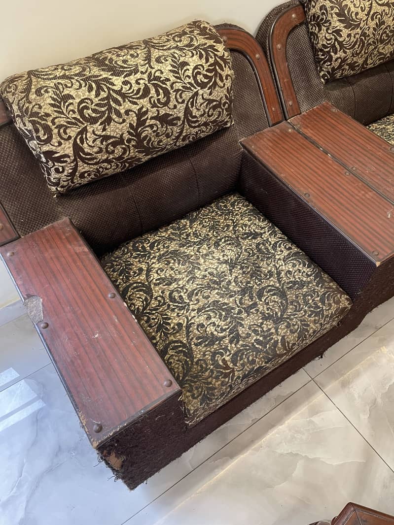 3 SOFA SET GOOD CONDITION 2