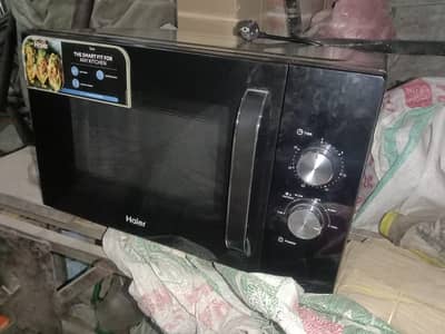 microwave oven