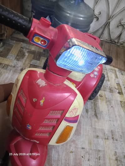Kids bike scooty 3 wheeler