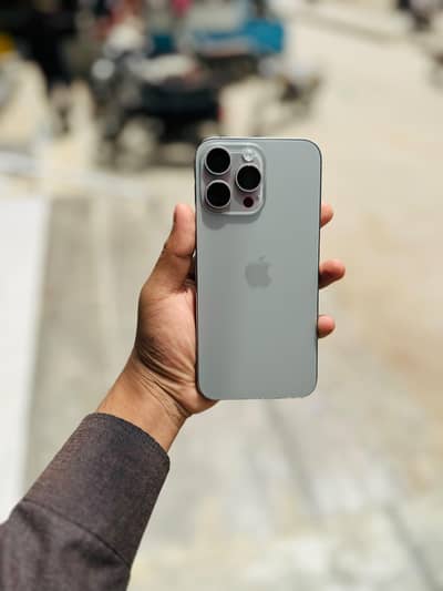 iPhone 15 Pro Max Factory unlock