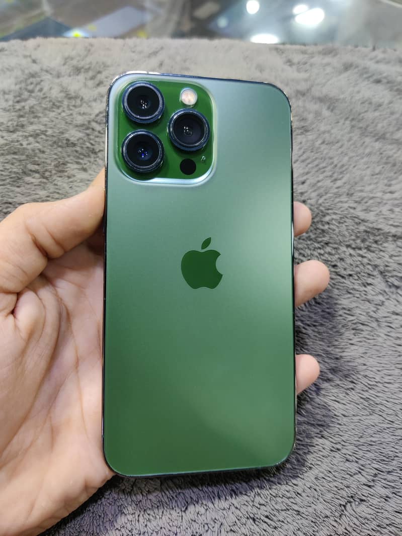 Apple iPhone 13 Pro 0