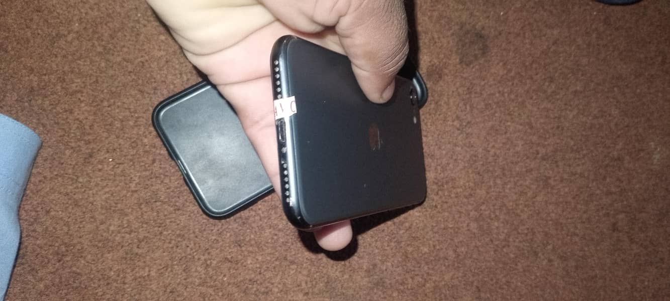 Apple iPhone SE 3