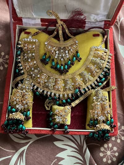 Bridal set