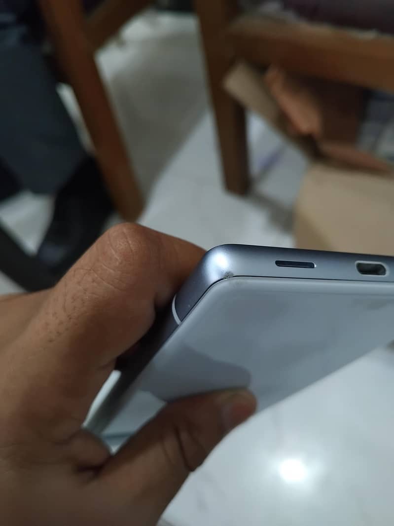 Google Pixel 7a 2