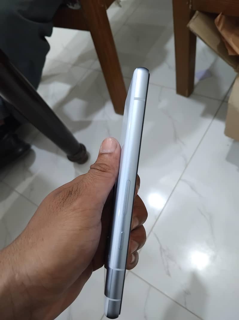 Google Pixel 7a 4