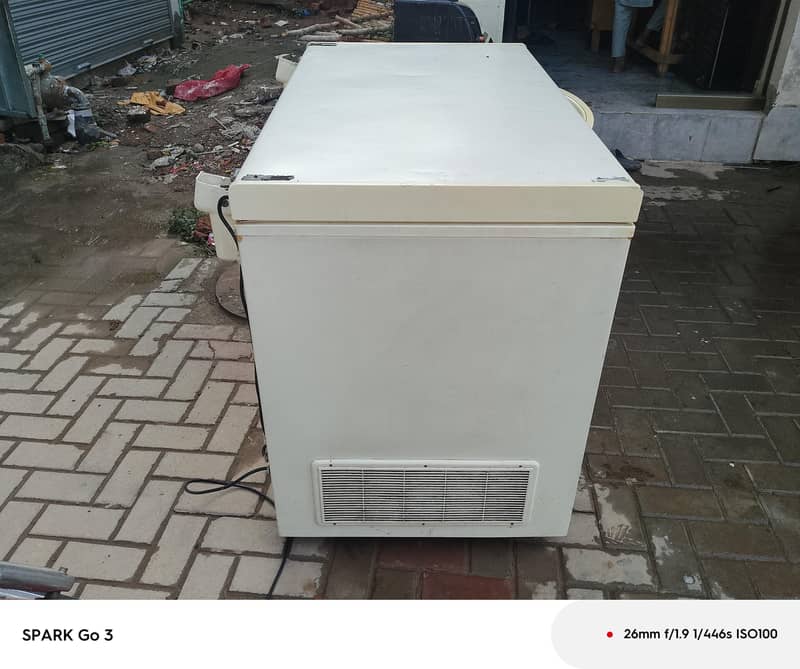 Waves freezer 1