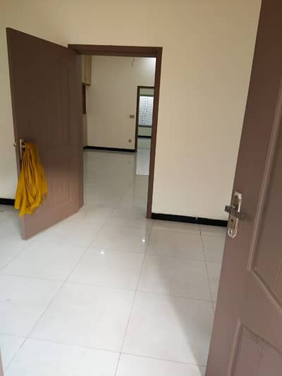 4 Marla Second Floor For Rent