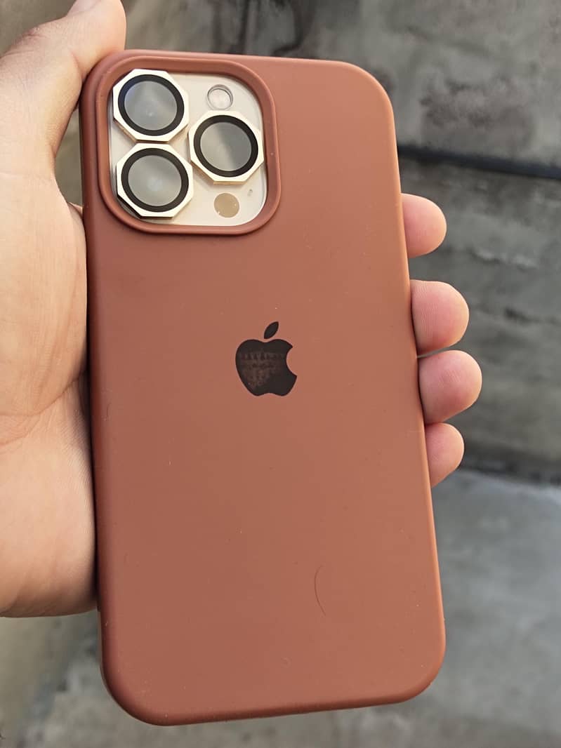 Apple iPhone 13 Pro 0