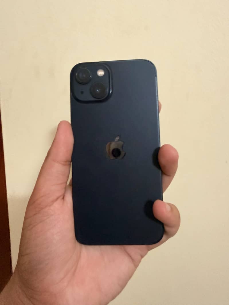 Apple iPhone 13 0