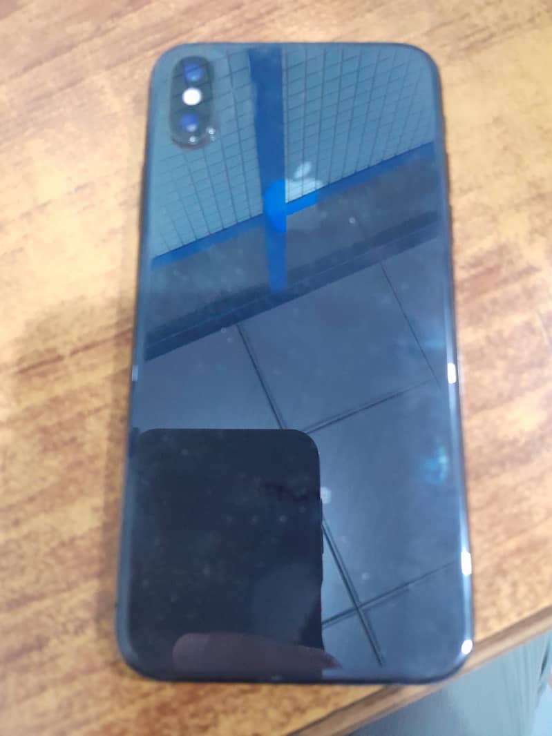 Apple iPhone X 5