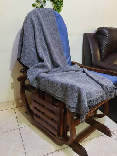 Rocking Chair Sheesham Wood