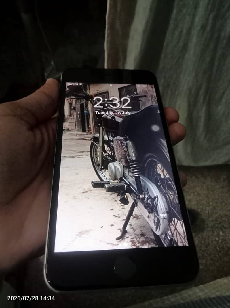 Apple iPhone 6S Plus 1