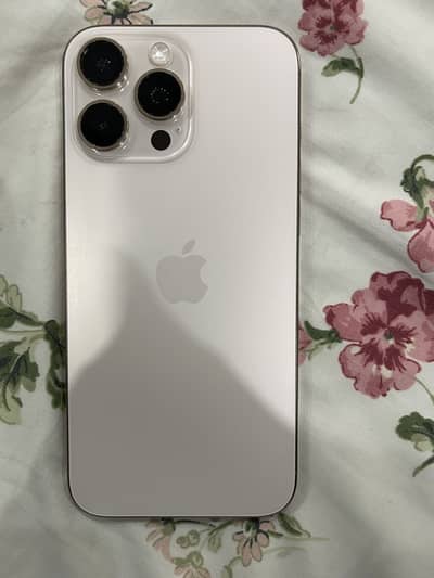 Apple iPhone 16 Pro Max