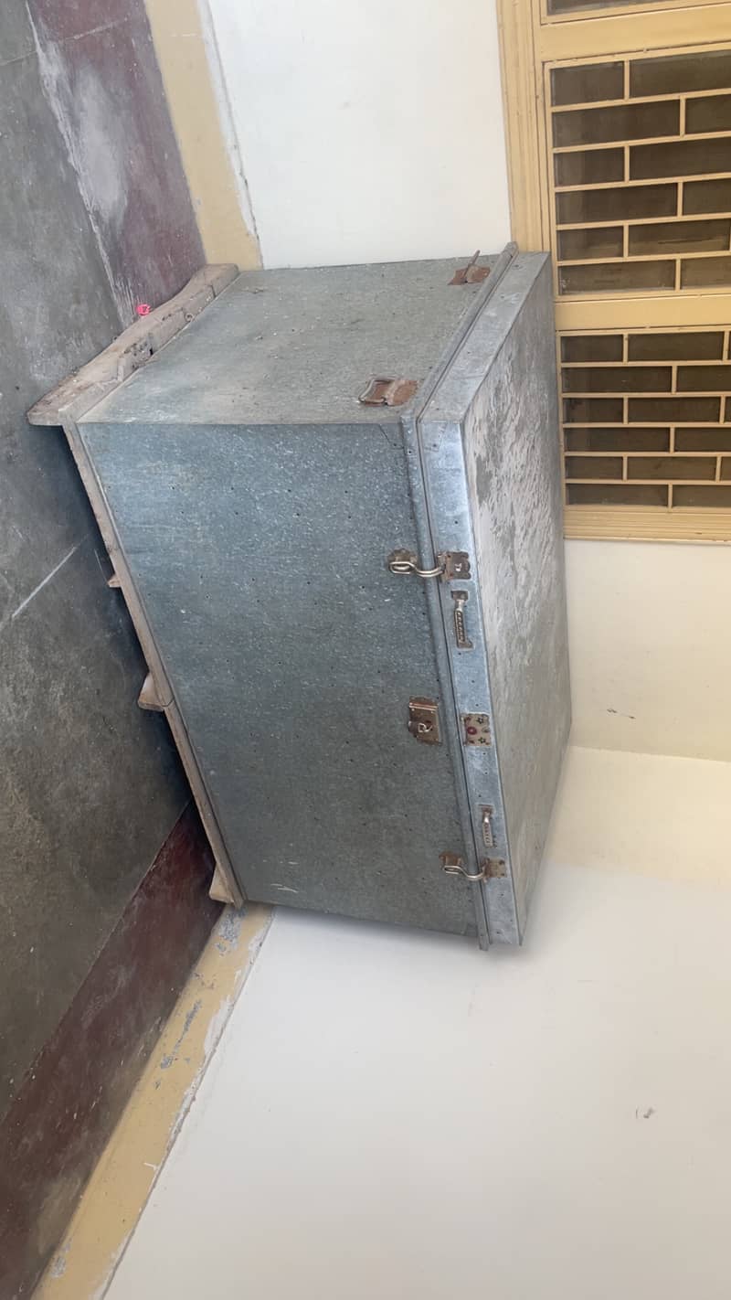 storage trunk 0