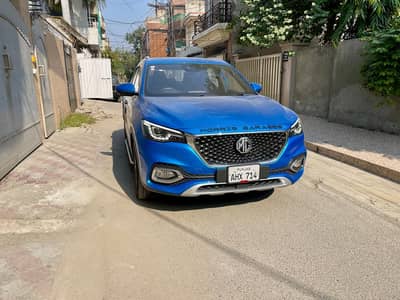 MG HS 2022