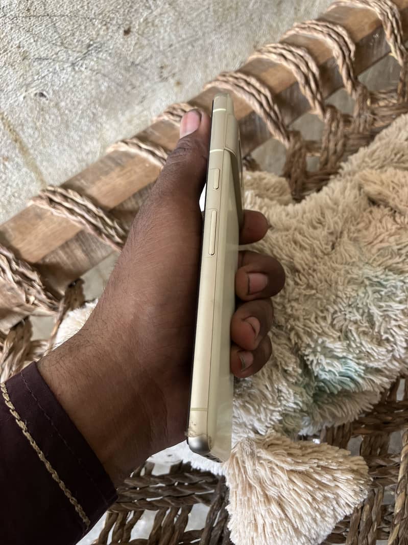 Google Pixel 7 5
