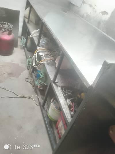 Bar b q counter