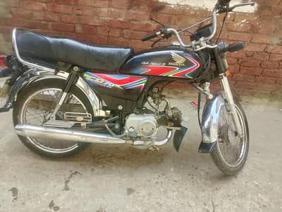 Honda CD 70 brand new condition