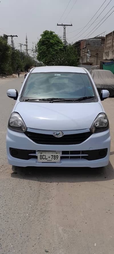 Daihatsu Mira 2011